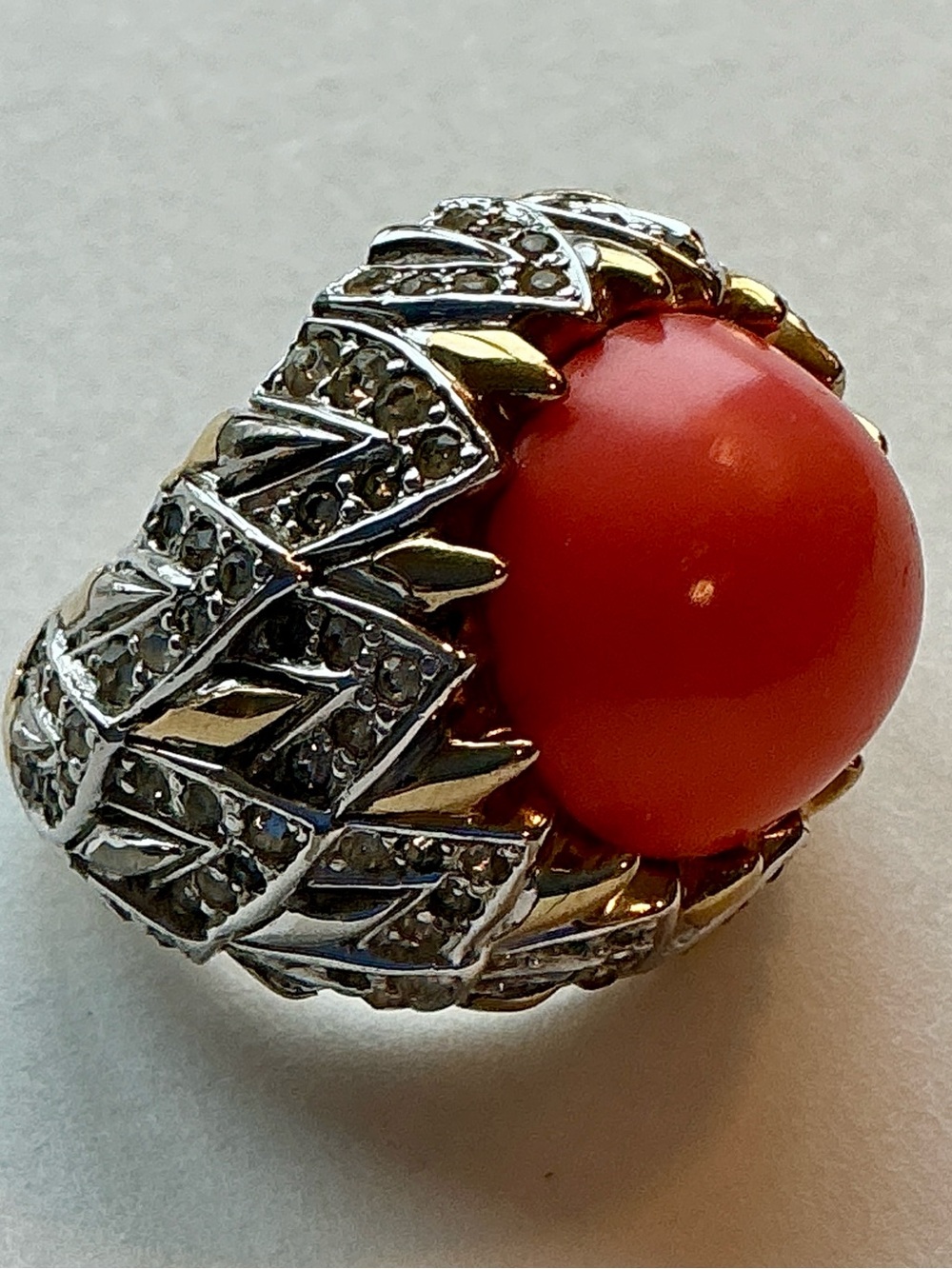 VTG JOMAZ Joseph Mazer Coral Color Cabochon Rhinestone Statement Cocktail Ring 6